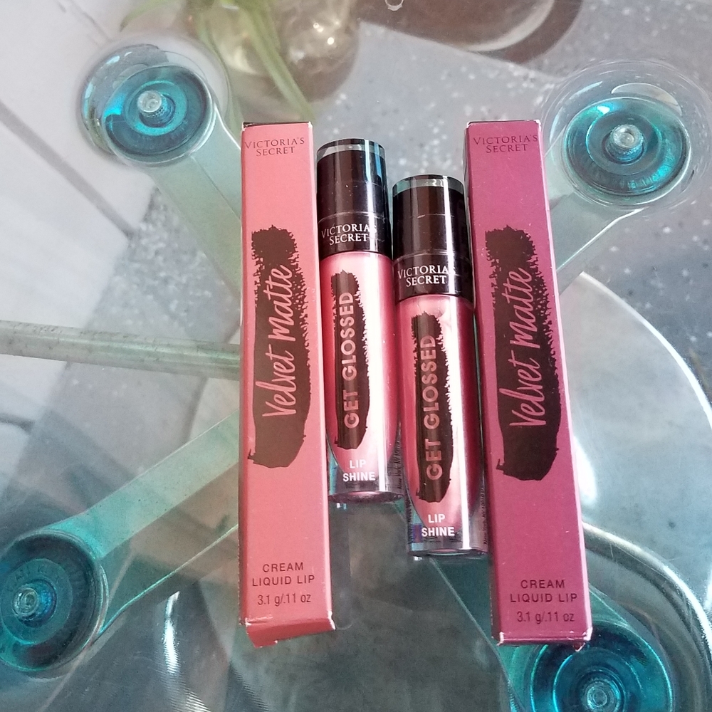 SOLD Victoria's Secret liquid lips